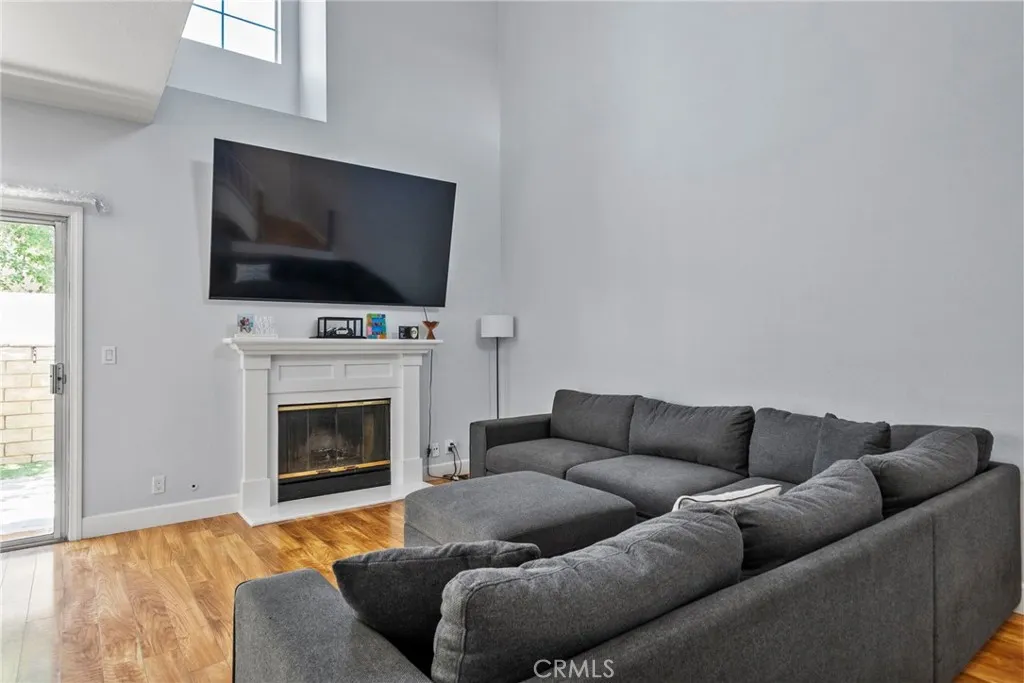 28341 Seco Canyon Road 107, Saugus, California 91390 home-pic-5